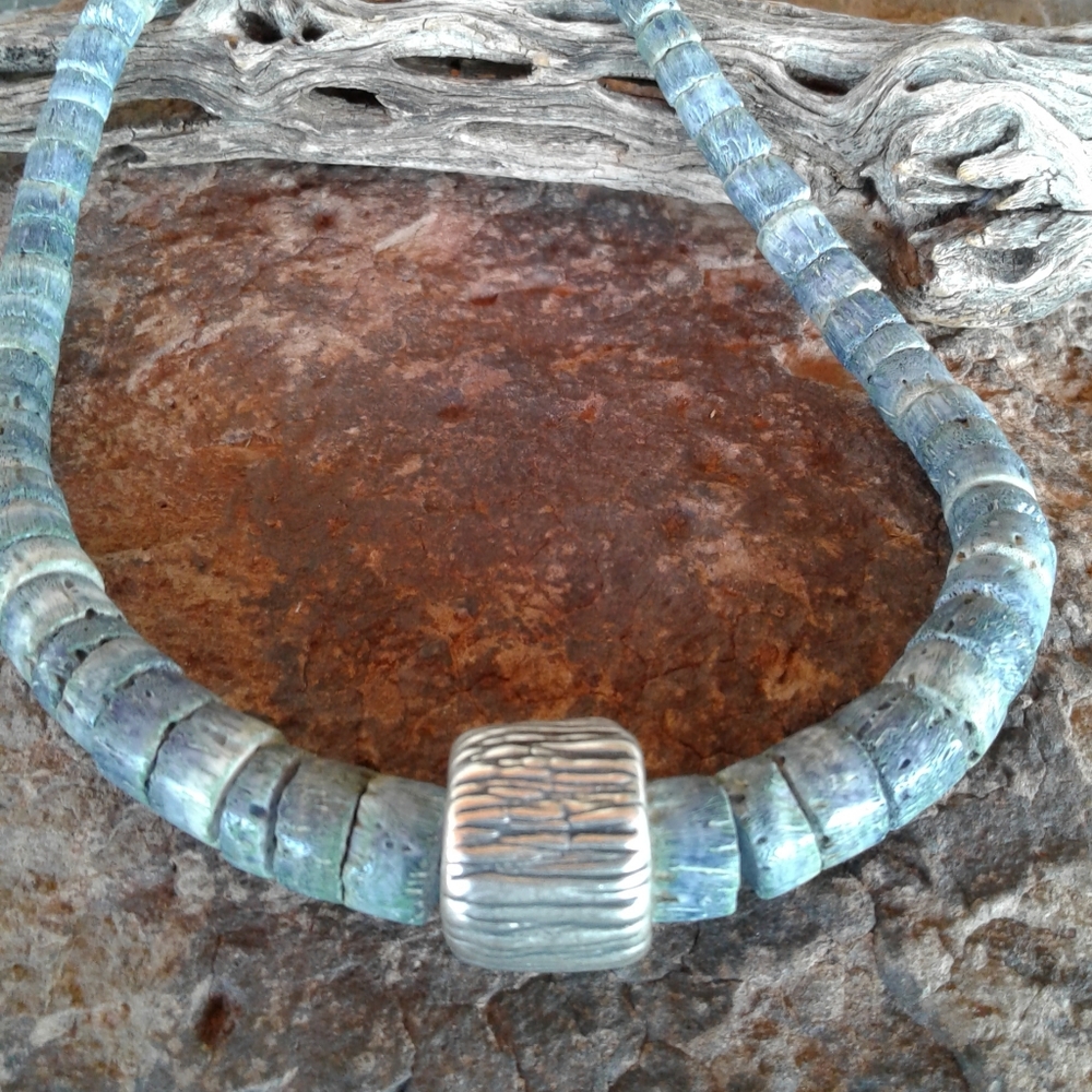 Sterling Silver Vintage blue coral NECKLACE - Picture 3 of 9